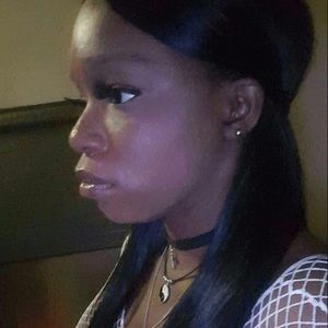 Meet your Posher, Shera